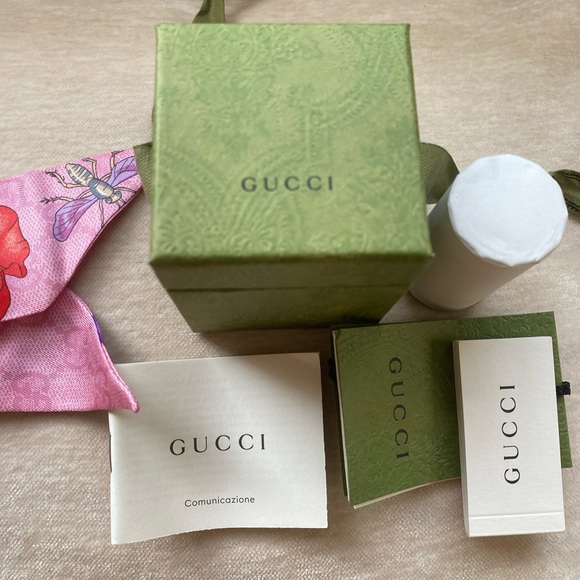 GUCCI GG SILK BOW SCARF - Picture 14 of 14